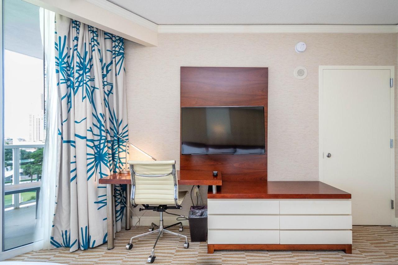 Trump Intl 2 Bedroom Apartment 1600 Sqf Ocean And Bay View Sunny Isles Beach Bagian luar foto