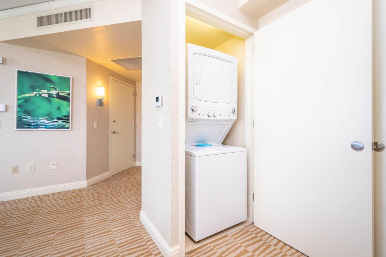Trump Intl 2 Bedroom Apartment 1600 Sqf Ocean And Bay View Sunny Isles Beach Bagian luar foto