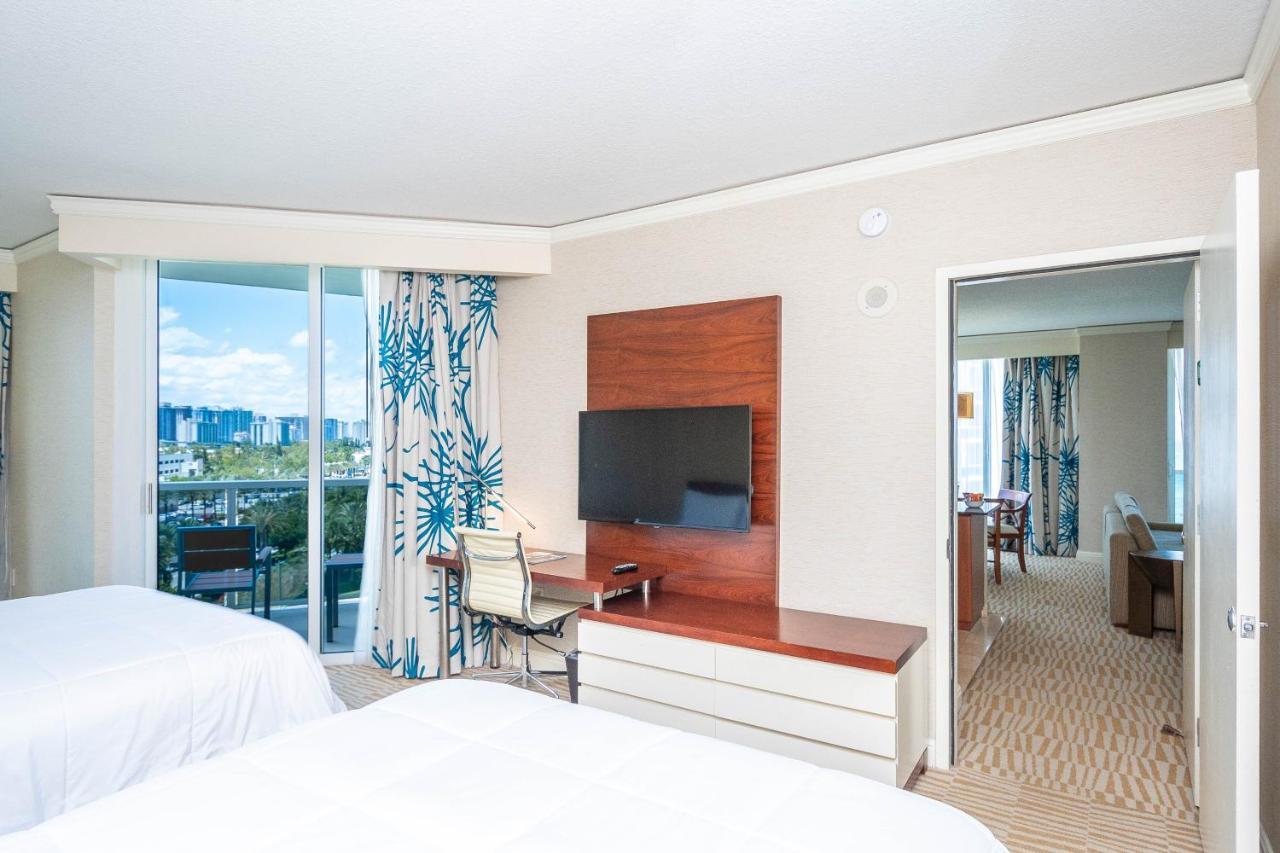 Trump Intl 2 Bedroom Apartment 1600 Sqf Ocean And Bay View Sunny Isles Beach Bagian luar foto
