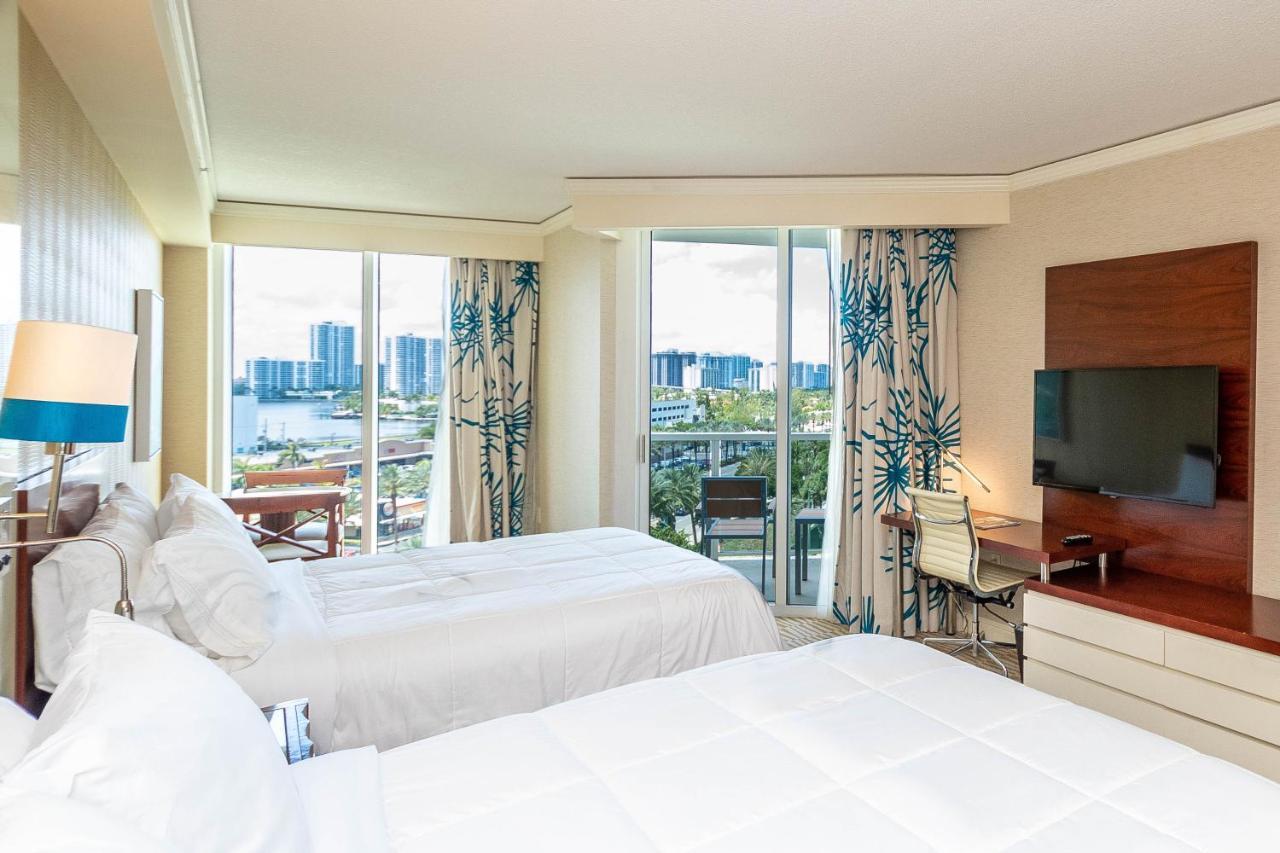 Trump Intl 2 Bedroom Apartment 1600 Sqf Ocean And Bay View Sunny Isles Beach Bagian luar foto