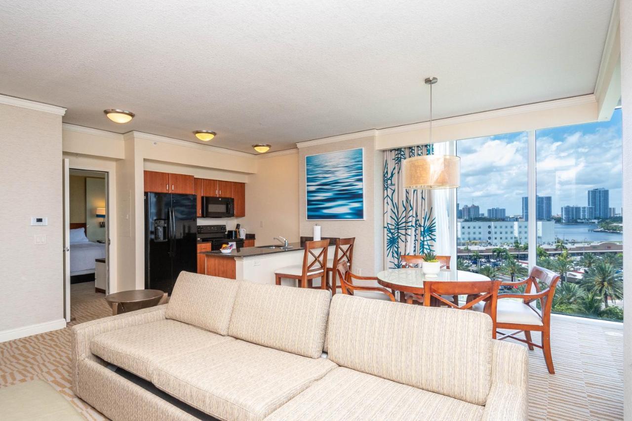 Trump Intl 2 Bedroom Apartment 1600 Sqf Ocean And Bay View Sunny Isles Beach Bagian luar foto