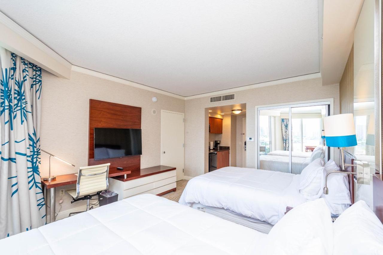 Trump Intl 2 Bedroom Apartment 1600 Sqf Ocean And Bay View Sunny Isles Beach Bagian luar foto